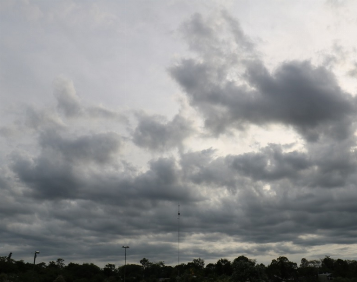 Máxima de 33 para este sábado con presencia de viento sur