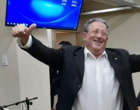 Caso Parisi: Ortega y Gil festejaron al ser sobreseídos