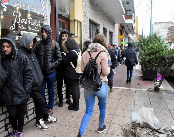 Primer trimestre: Argentina tuvo un desempleo del 10,2 %