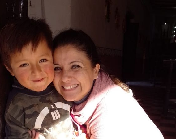 Organiza un chocolate para más de 700 chicos de una comunidad Huarpe sanjuanina