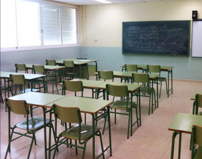 Apartaron de su clase a un profesor de teatro por dar contenido sexual a sus alumnos