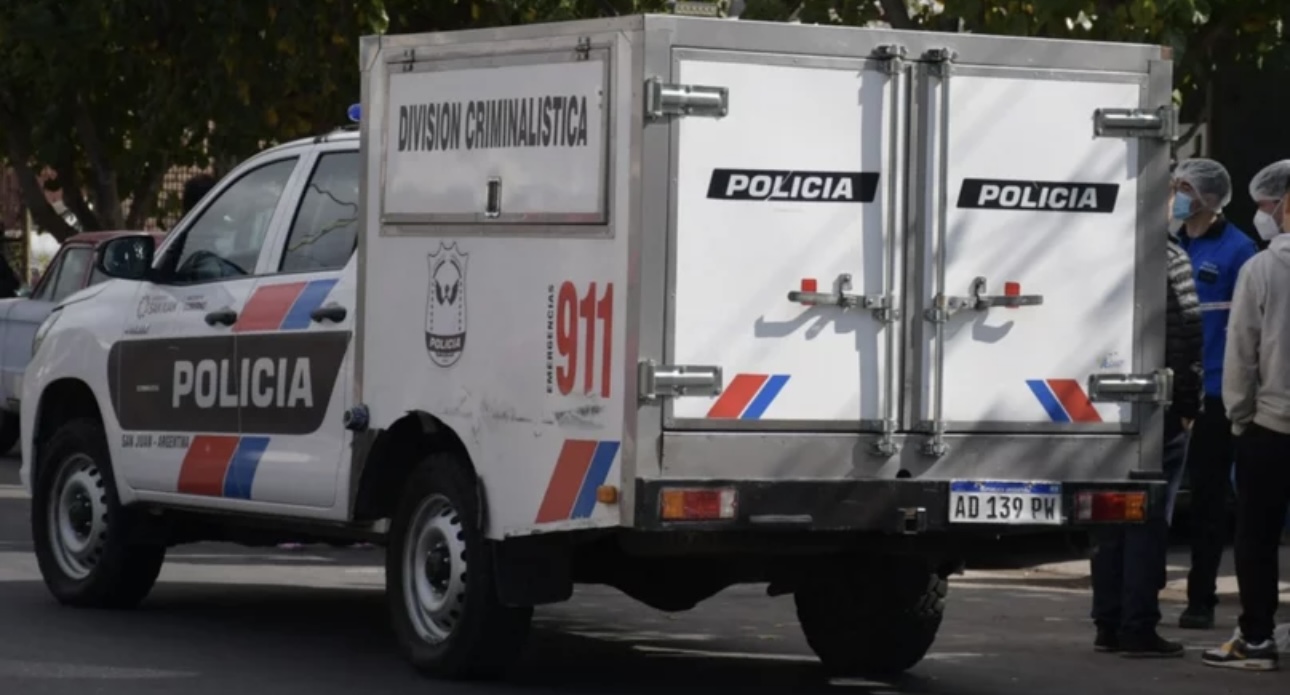 Encontraron a una mujer muerta en su vivienda e investigan el hecho 