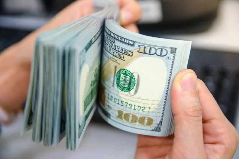 Ya se puede comenzar el trámite para recuperar el 35% del dólar ahorro