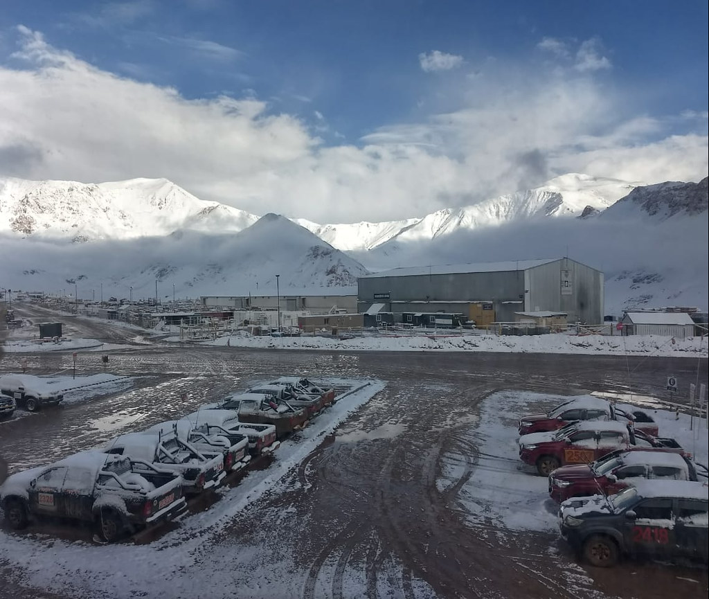 Dicen que continuarán las nevadas en la cordillera hasta el fin de semana