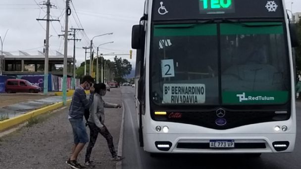Sectores estudiantiles insisten con el boleto gratuito