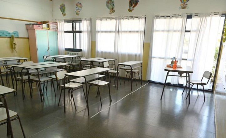 Detienen a un joven acusado de violar a una menor en un recreo escolar