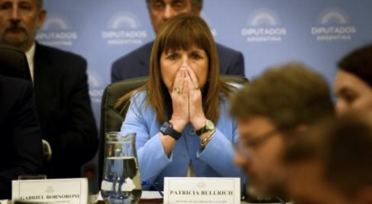 Retiran el artículo que obligaba a pedir permiso para reuniones de 3 o más personas