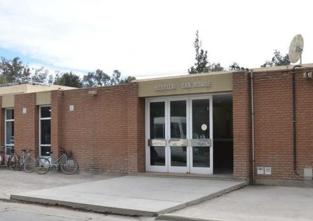 Cayó un cable de alta tensión sobre una mujer y la dejó en grave estado 