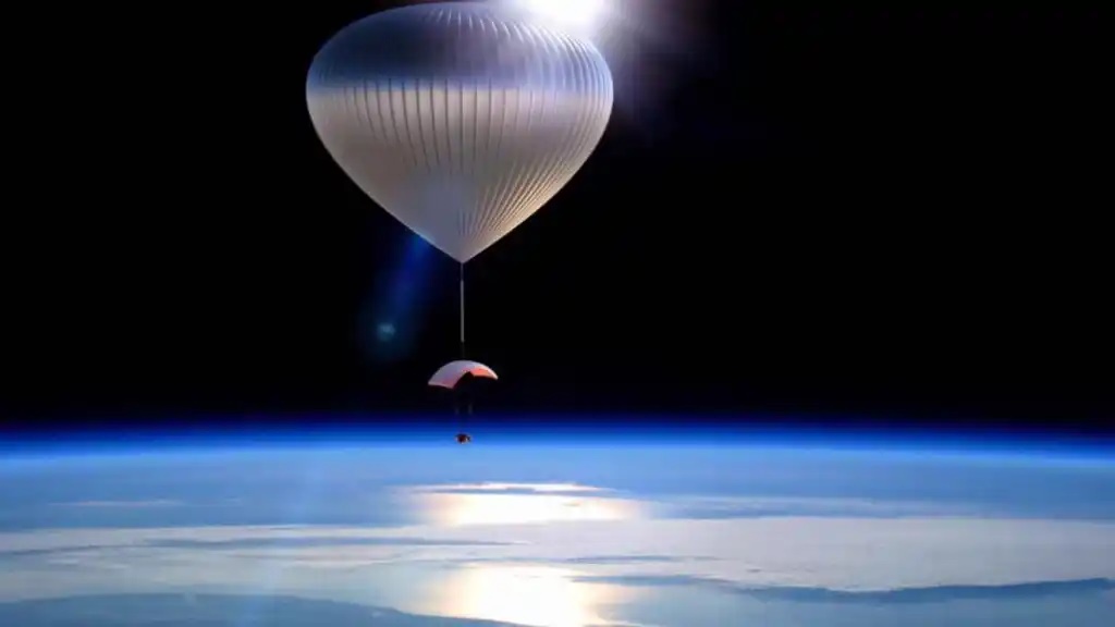 China dijo que el globo que sobrevuela EE.UU. es suyo y escala la tensión