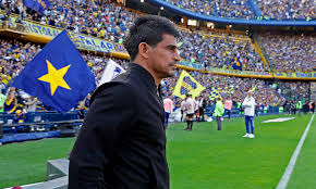 Aseguran que el próximo técnico de Boca estará presente frente a Colón