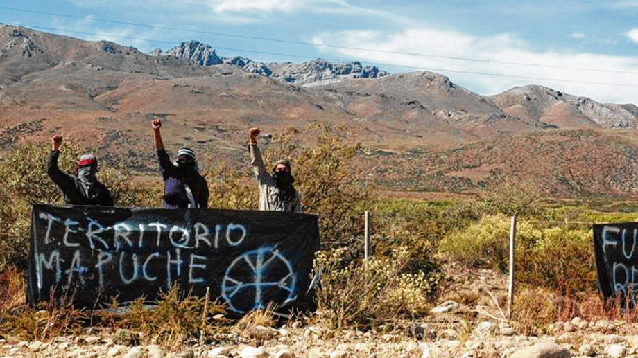 JxC cruzó al Gobierno por la entrega de tierras a mapuches y advierten por la crisis
