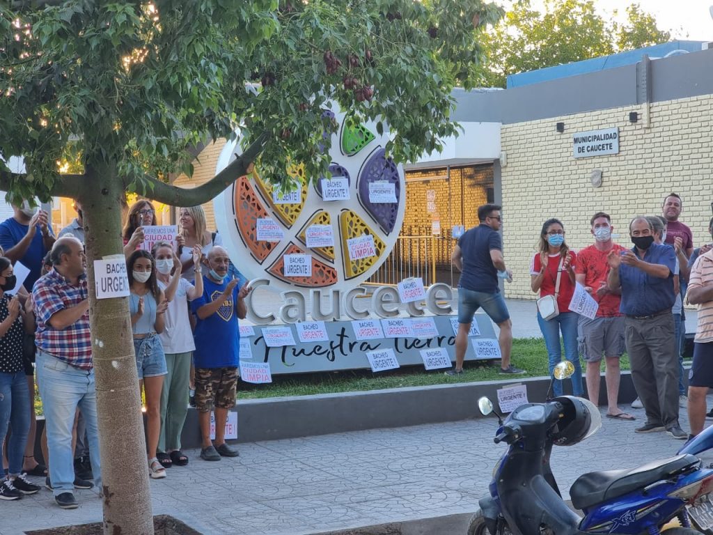 Comerciantes cauceteros aseguran que las obras de cloacas obligaron a que muchos comercios cerraran