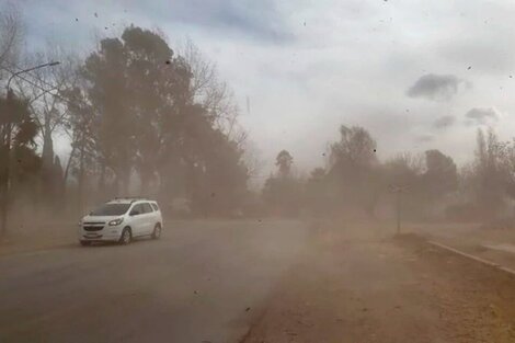 El viento Zonda bajará en la tarde con ráfagas de más de 70 km/h