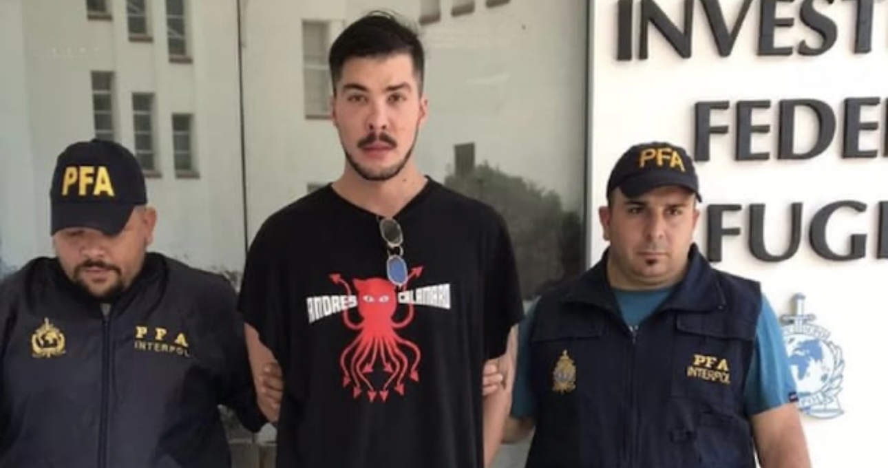 Detuvieron a un famoso cantante mexicano en Buenos Aires por abuso sexual de menores