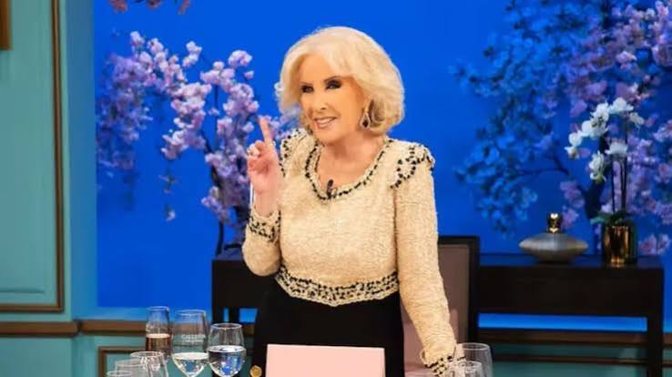Mirtha Legrand recibió el alta y continúa su recuperación en casa