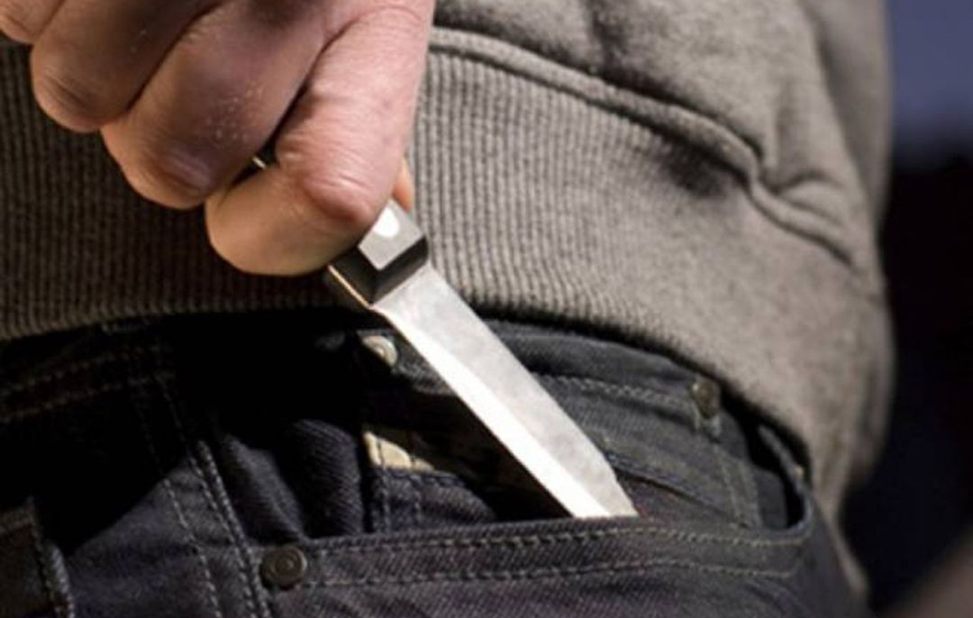 Un hombre apuñaló a su vecino de 19 años en el Barrio Conjunto Único