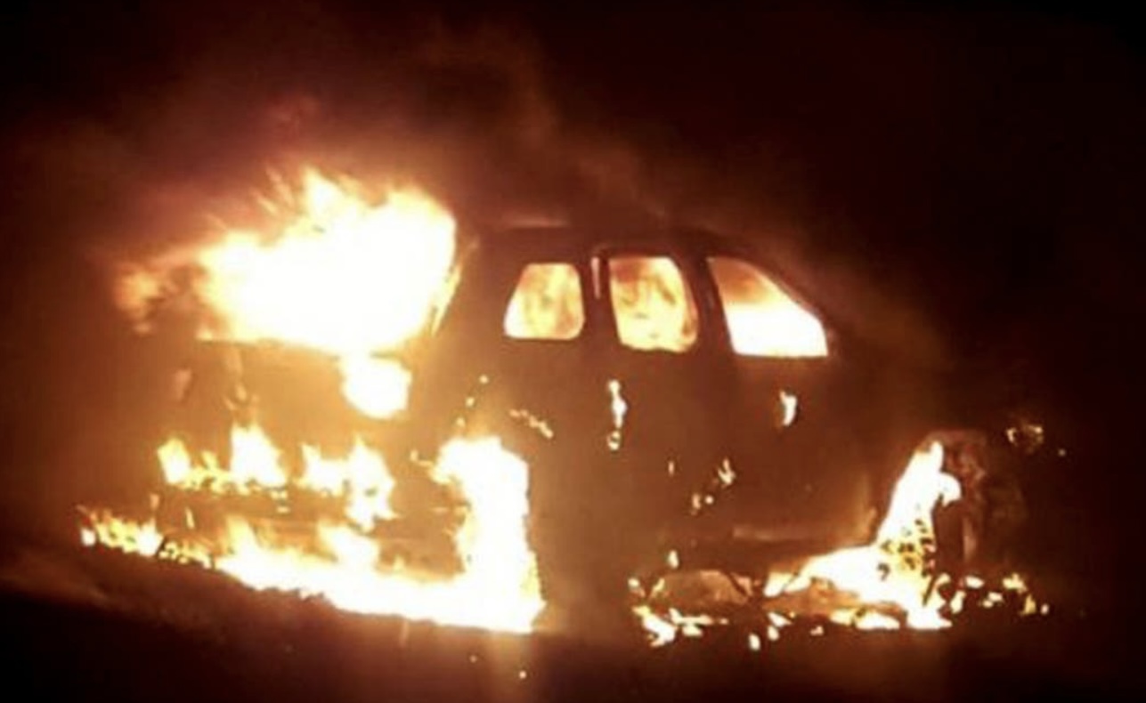 Se incendió un auto en Capital e investigan las causas 