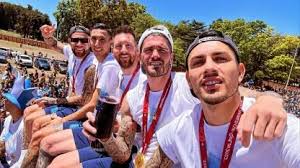 La esperada caravana de los campeones del mundo