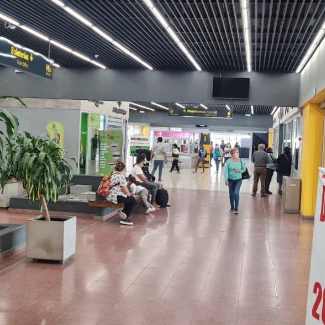 Pasajes de colectivos: salir de la provincia cuesta el doble