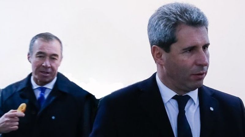 Hubo polémica por la ausencia de Rivadavia en el anuncio de pavimentos en Gobierno