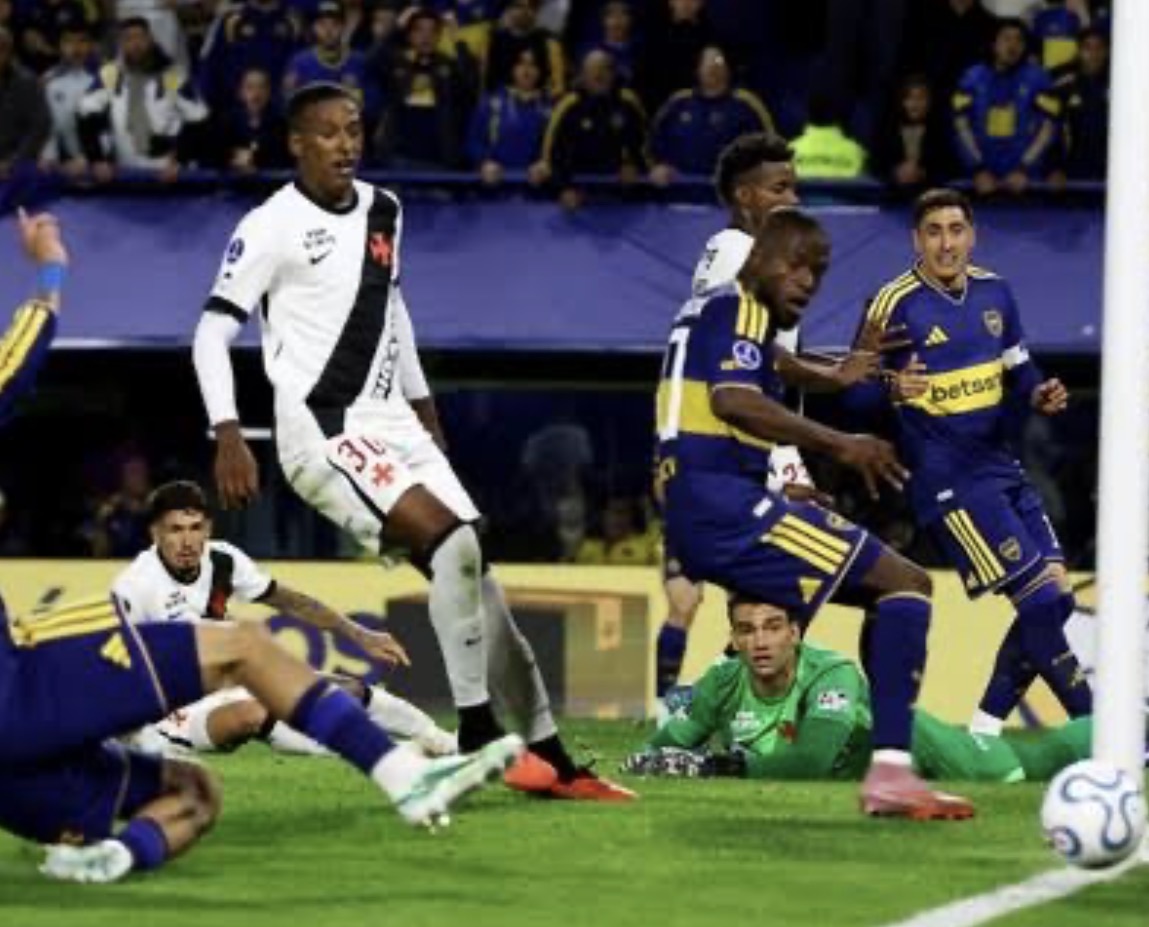 Boca perdió ante Vasco da Gama en La Bombonera y quedó obligado a remontar en Brasil