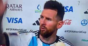 "¿Qué mirás, bobo?": el fuerte cruce de Messi al final del partido