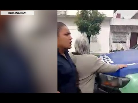¿Relato salvaje? Se calentó en taller mecánico y destruyó siete autos con una llave inglesa