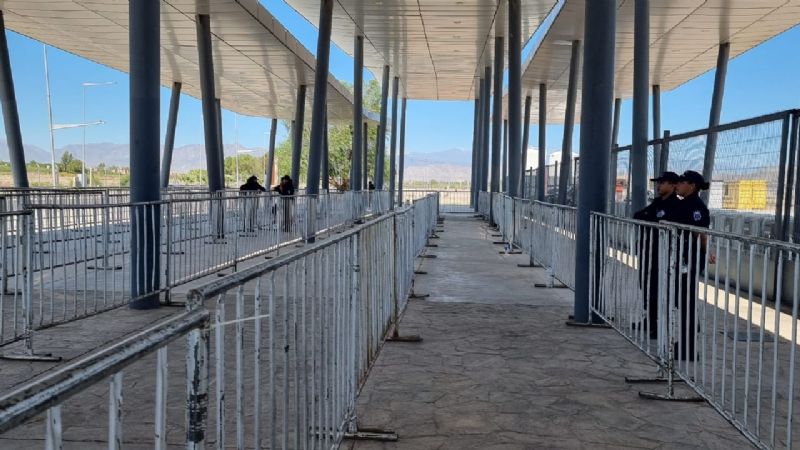 Invitan al público de la FNS a comprar sus entradas al Costanera Predio Ferial