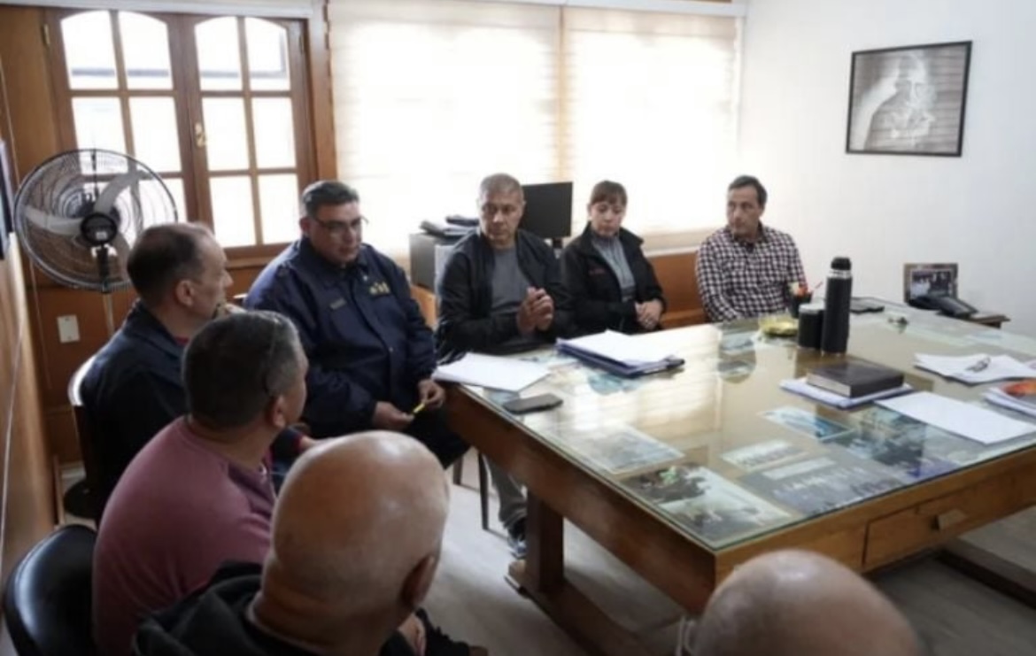 Suman el helicóptero provincial a la búsqueda del hombre desaparecido 