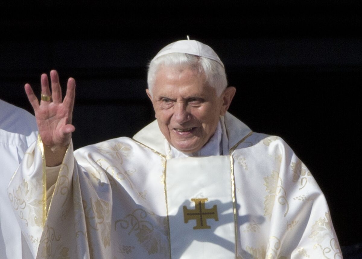 A los 95 años murió el Papa emérito Benedicto XVI