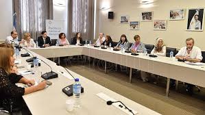 Gremios docentes acordaron aumento del 33% por todo el 2020
