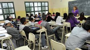 El DÃa del Maestro no se pasará para el lunes y habrá clases con normalidad