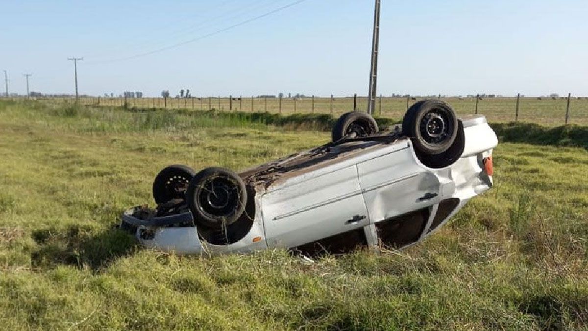 Una familia herida después de volcar en Marayes