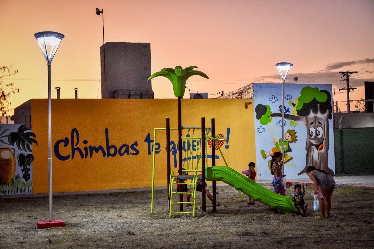 El Barrio Conjunto 6 ya disfruta su nueva plaza