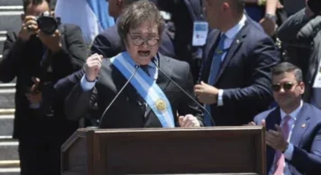 Gobierno ultima detalles del DNU para declarar "emergencia laboral": los puntos centrales