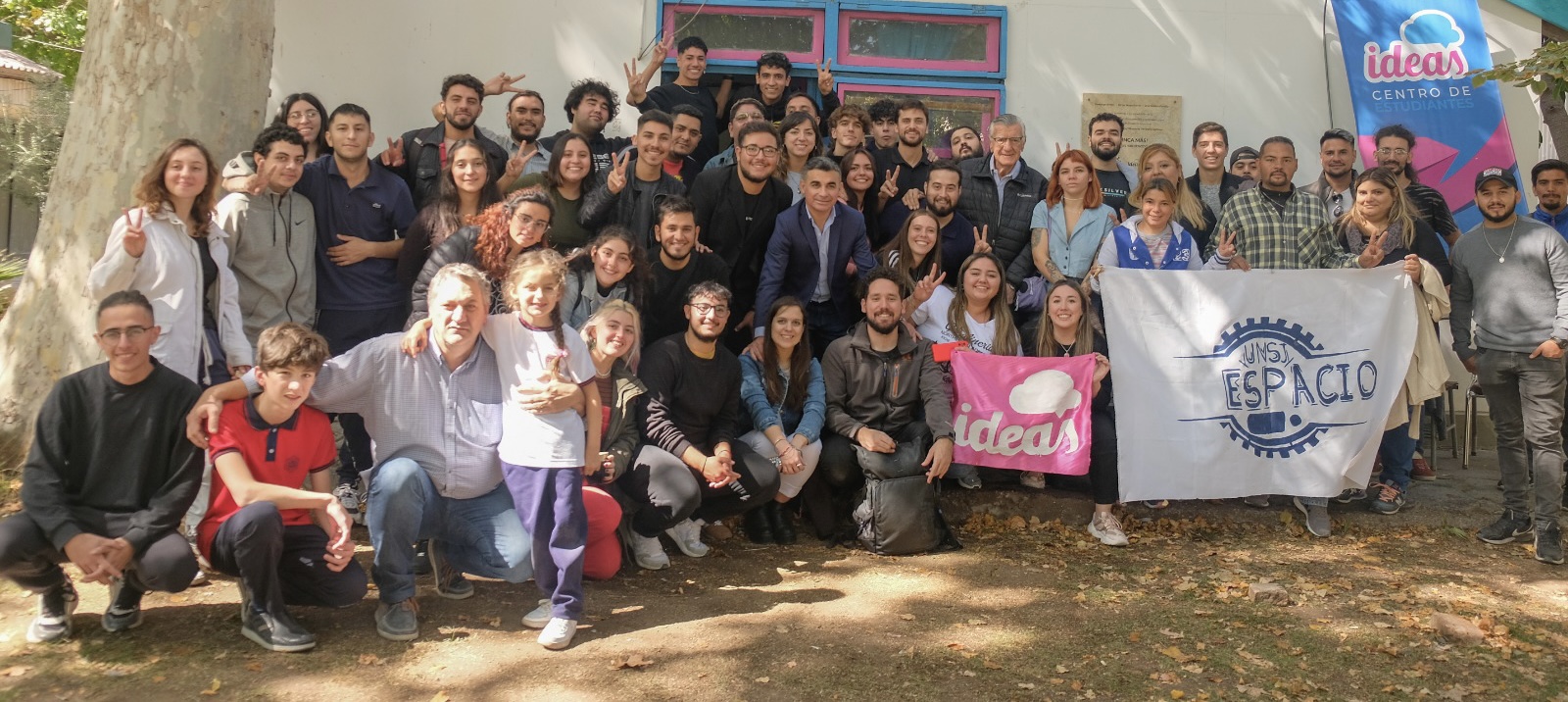 Gioja y Gramajo se reunieron con estudiantes para hablar del boleto estudiantil gratuito 
