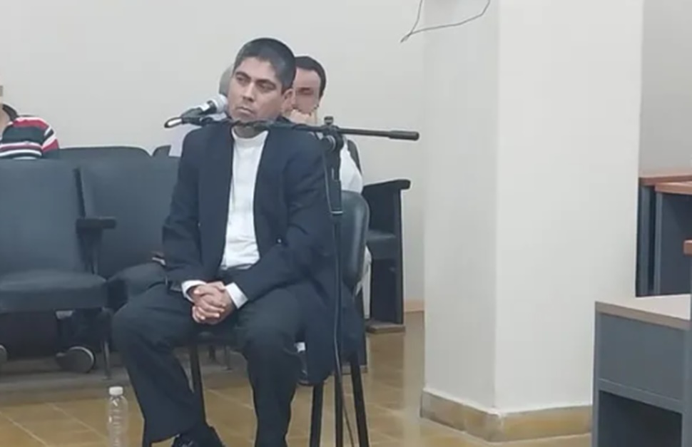 Allanan el Arzobispado de San Juan en busca de legajos de Walter Bustos