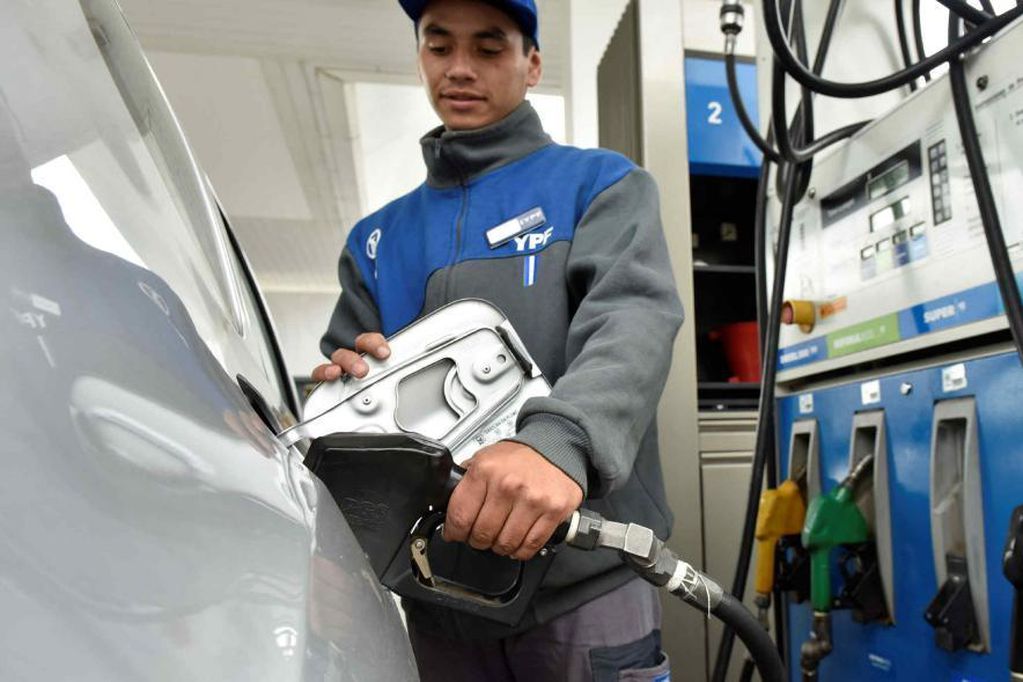 YPF aumentó 9% sus combustibles