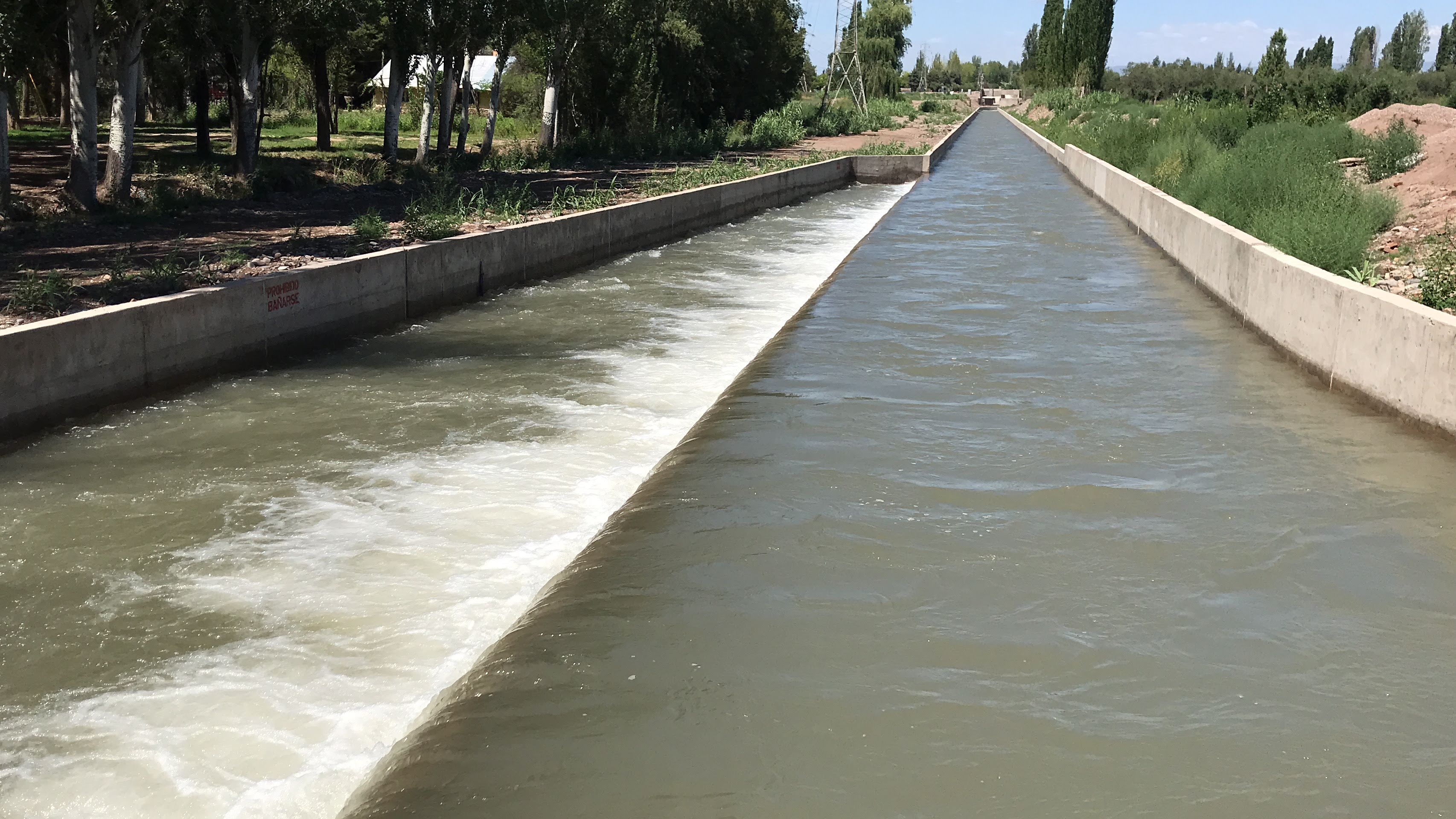 Viñateros piden arreglos urgentes en la distribución del agua para riego