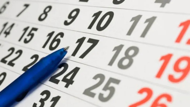 ¿El viernes 10 de octubre es feriado o día no laborable?