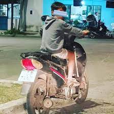 Santiago del Estero: un nene de 12 años le sacó la moto a su madre sin permiso, atropelló a un hombre y lo mató