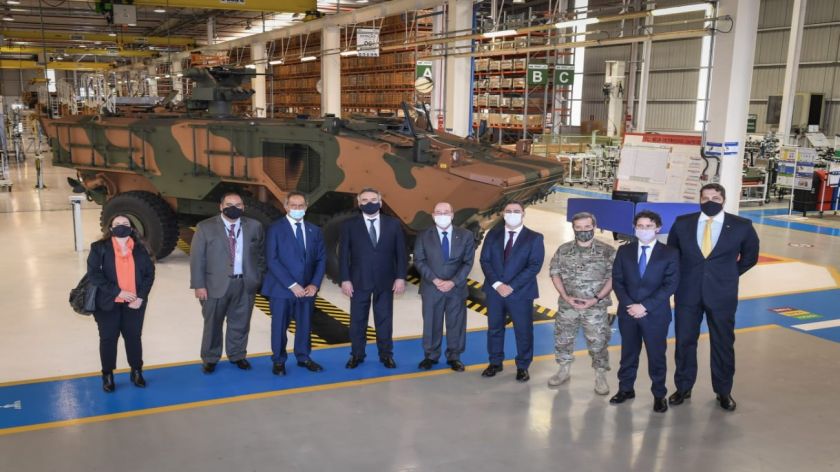 Argentina quiere fabricar junto a Brasil un blindado de batalla