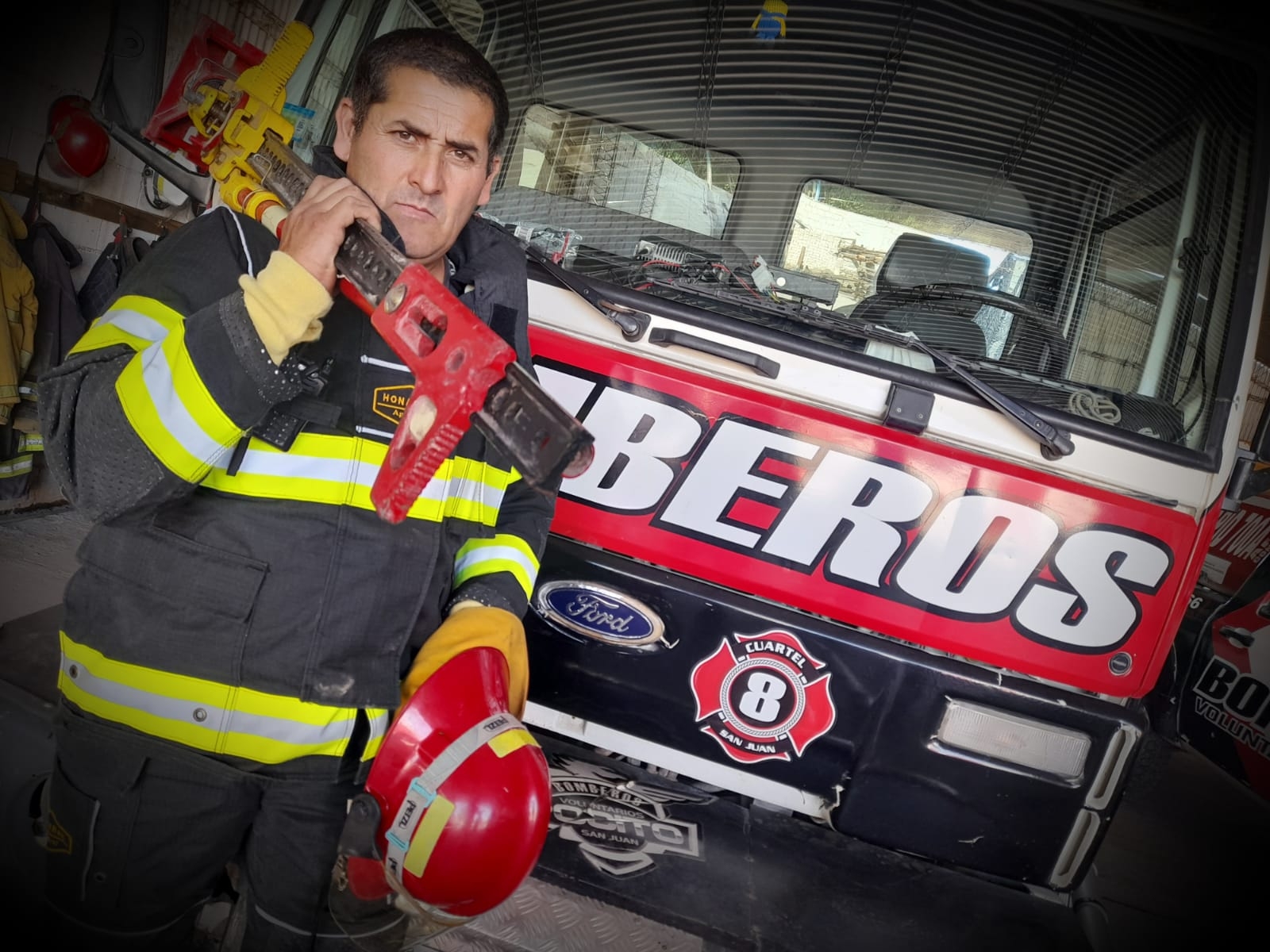 Se encuentra grave el bombero voluntario de Pocito que sufrió una grave caída