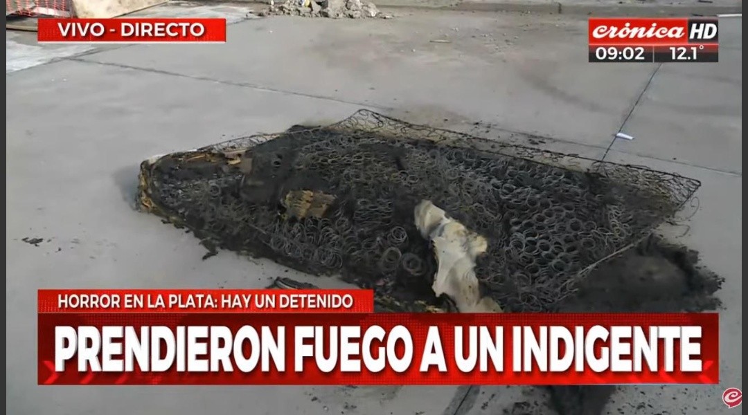 Prendieron fuego a una persona indigente mientras dormía en una estación