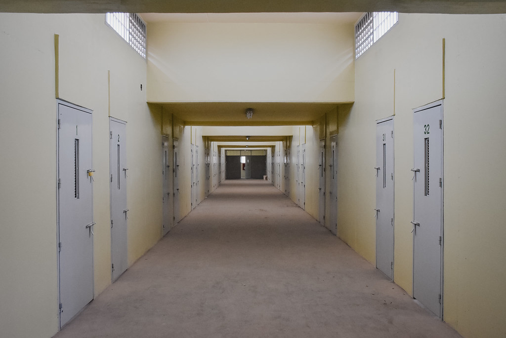 Separaron del cargo a la docente que intentó ingresar celulares al penal