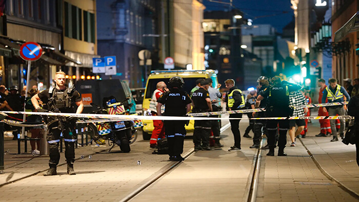 Un tiroteo dejó dos muertos y 21 heridos en un bar gay de Oslo