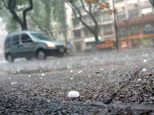 Rige un alerta por caída de granizo para la provincia