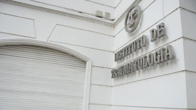 Detuvieron al hombre que le tiró ácido al traumatólogo