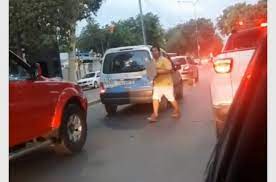 Simulaba ser rengo para pedir dinero