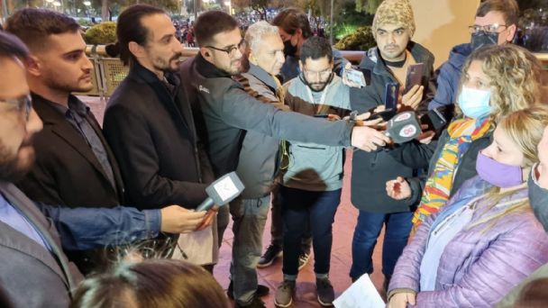 El Gobierno convocó a a los docentes autoconvocados y a los gremios al diálogo